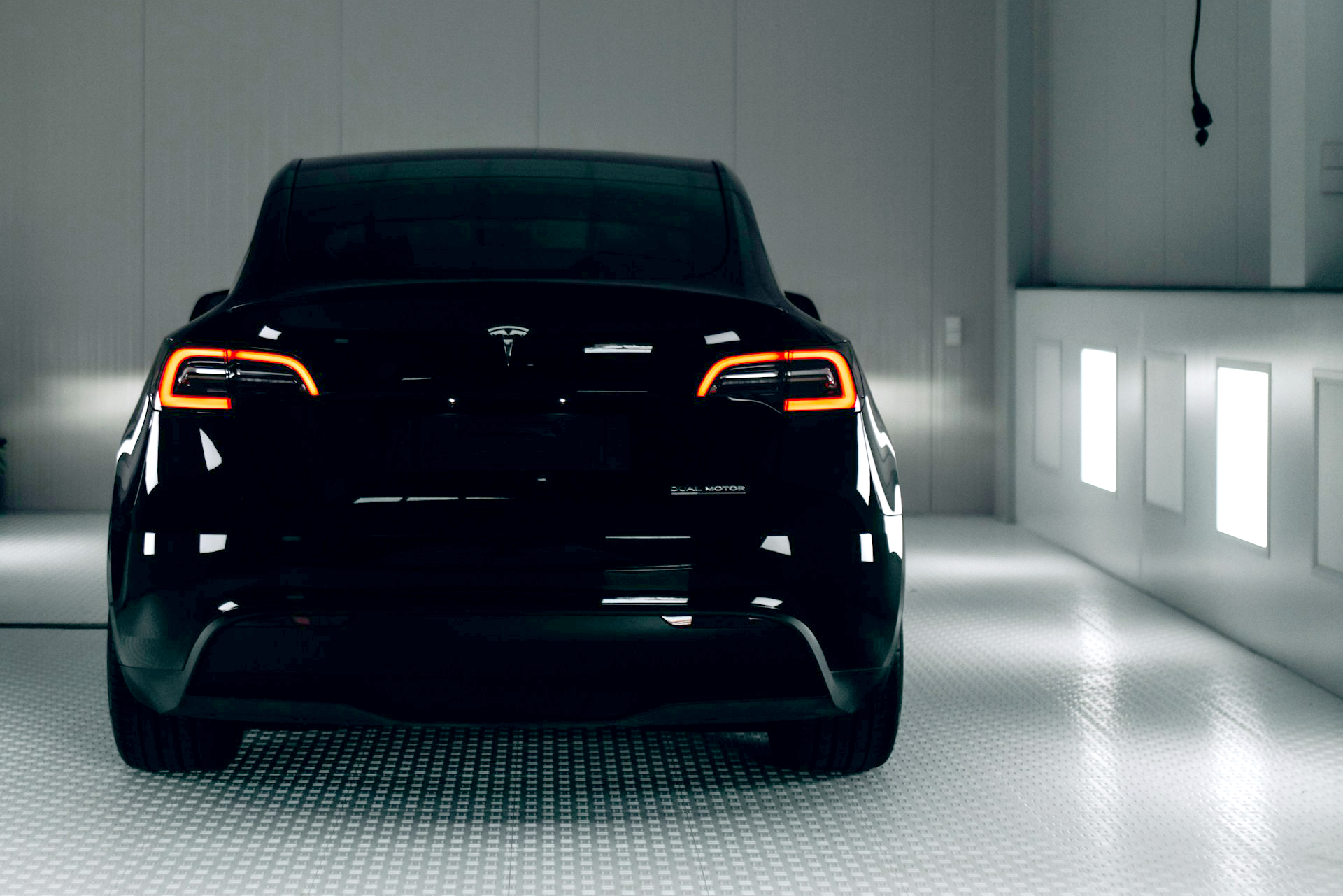 EV vs. Hybrid: Which One Saves You More Money in the Long Run?